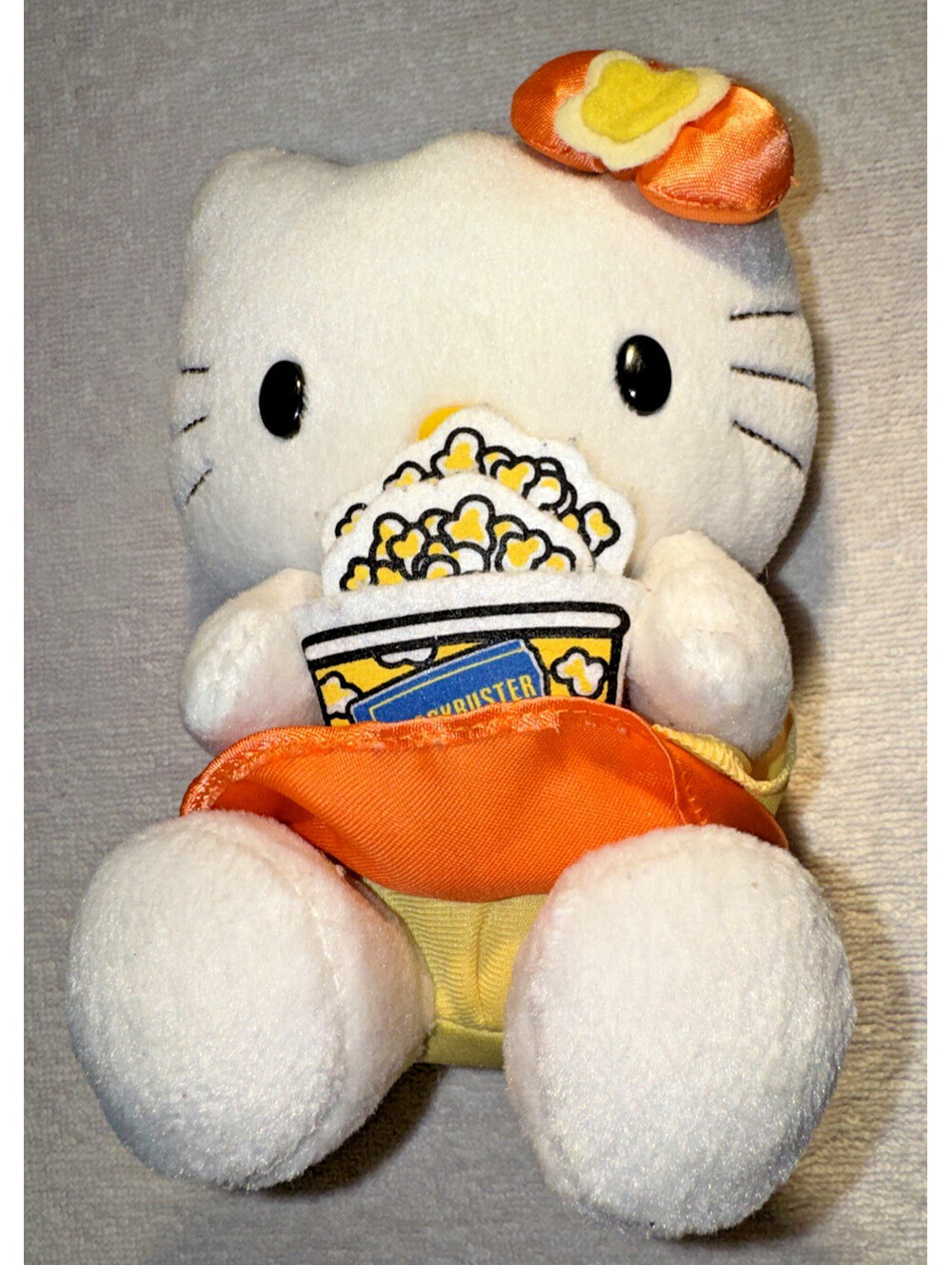 2003 Nakajima Sanrio Cute & Sweet Hello Kitty Blockbuster Plush